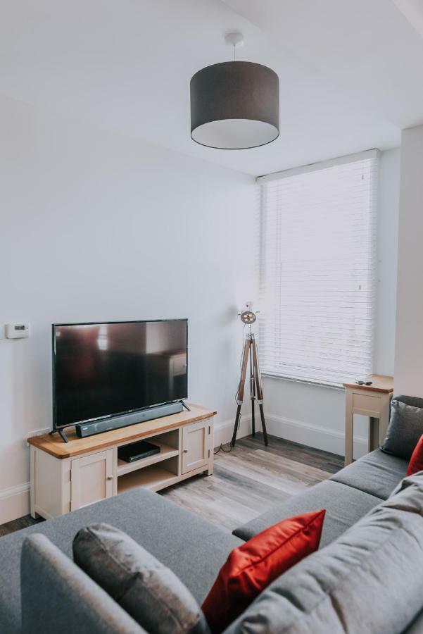 Cavendish House With Secure, Allocated Parking, 2 Mins Walk From Windsor Castle Kültér fotó