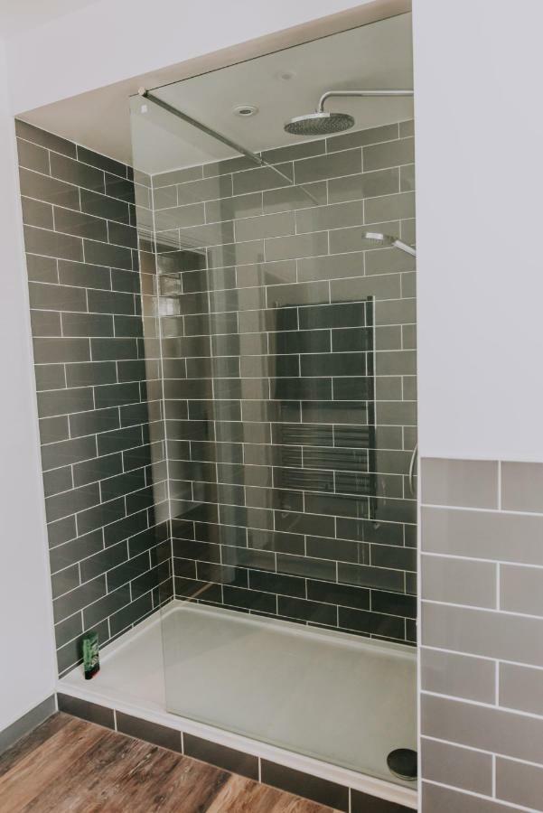 Cavendish House With Secure, Allocated Parking, 2 Mins Walk From Windsor Castle Kültér fotó