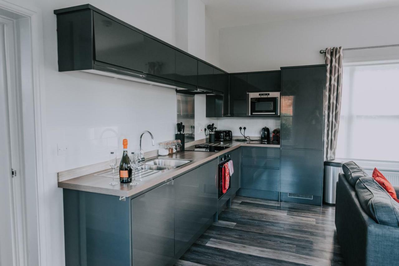 Cavendish House With Secure, Allocated Parking, 2 Mins Walk From Windsor Castle Kültér fotó